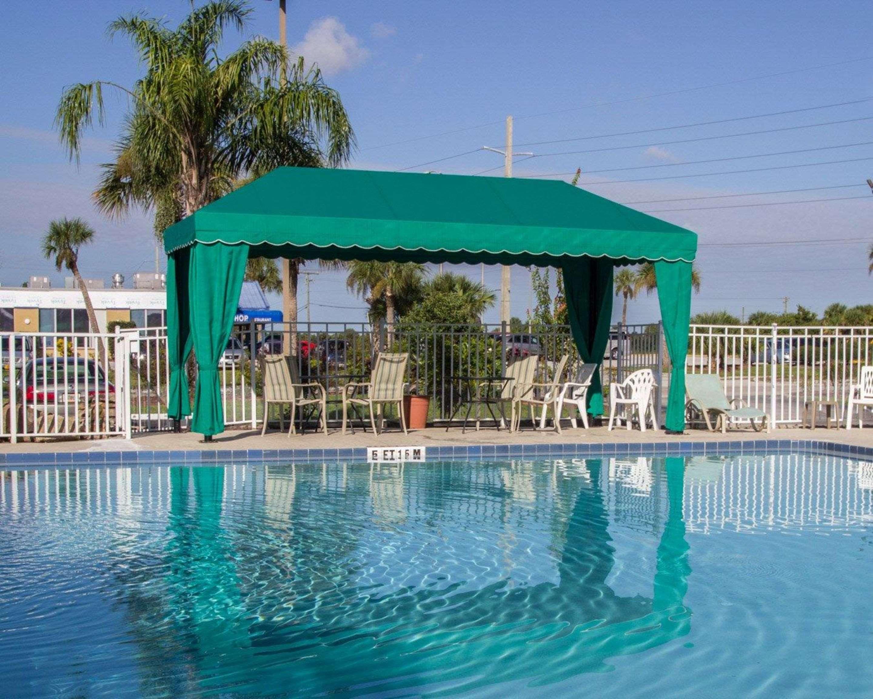 Quality Inn Kennedy Space Center Titusville Exterior foto